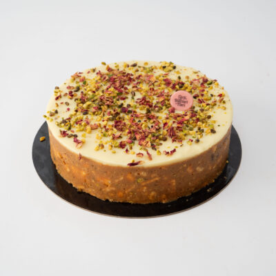 Tort de biscuiti cu fistic si caramel