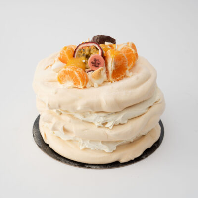 PAVLOVA cu Fructul Pasiunii si Clementine