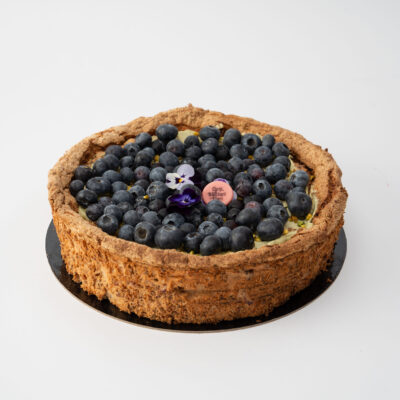 Tort cu crema de Fistic si afine