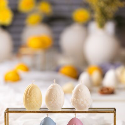 Lumânare de Paște cu model reliefat